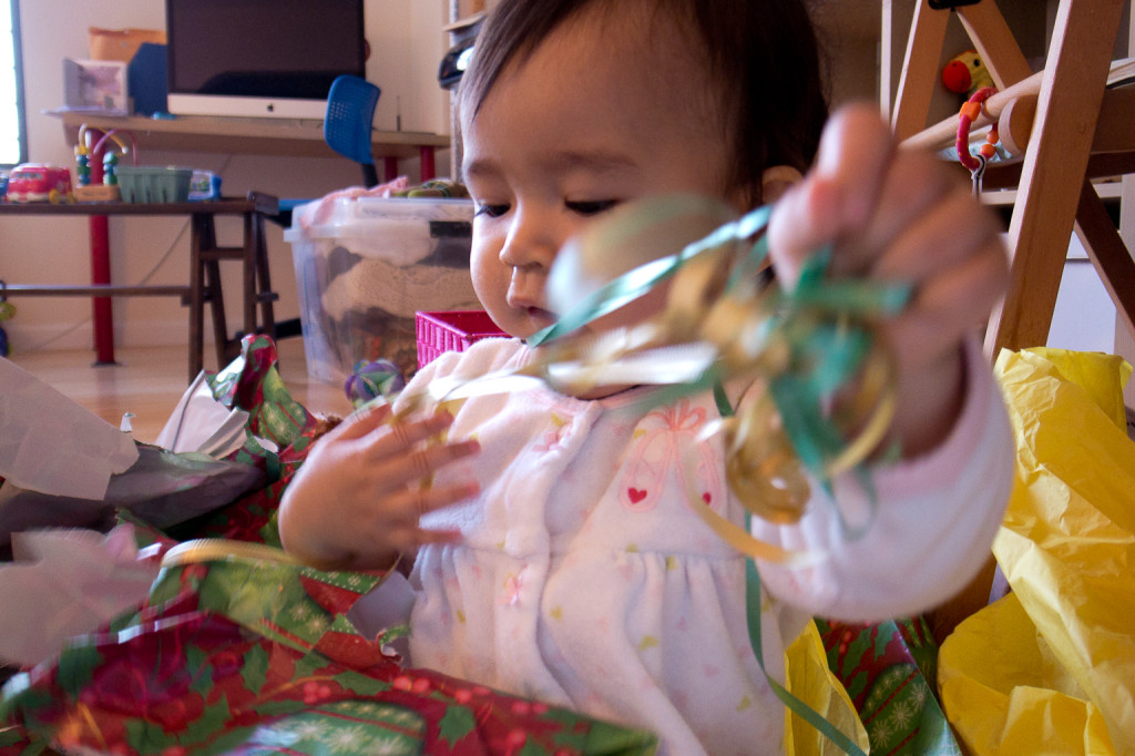 AVeryMomoChristmas14